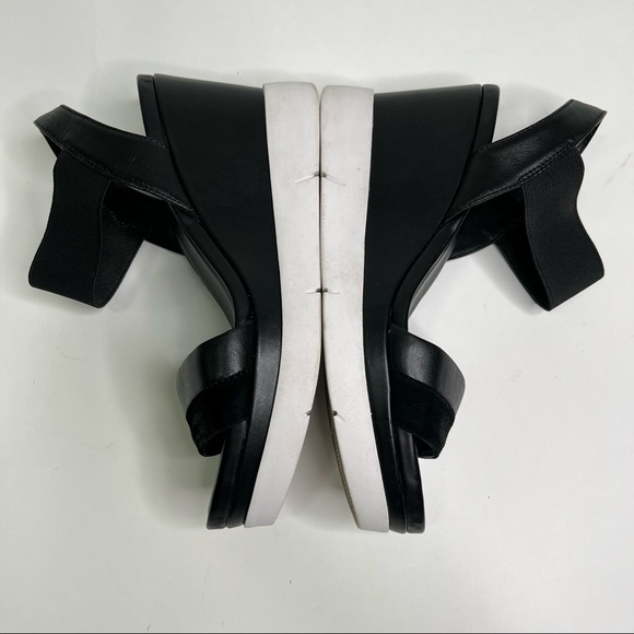 Franco Sarto Y2K 90s Black Velvet Modern Chunky White Platform Strappy Sandals - Picture 6 of 15